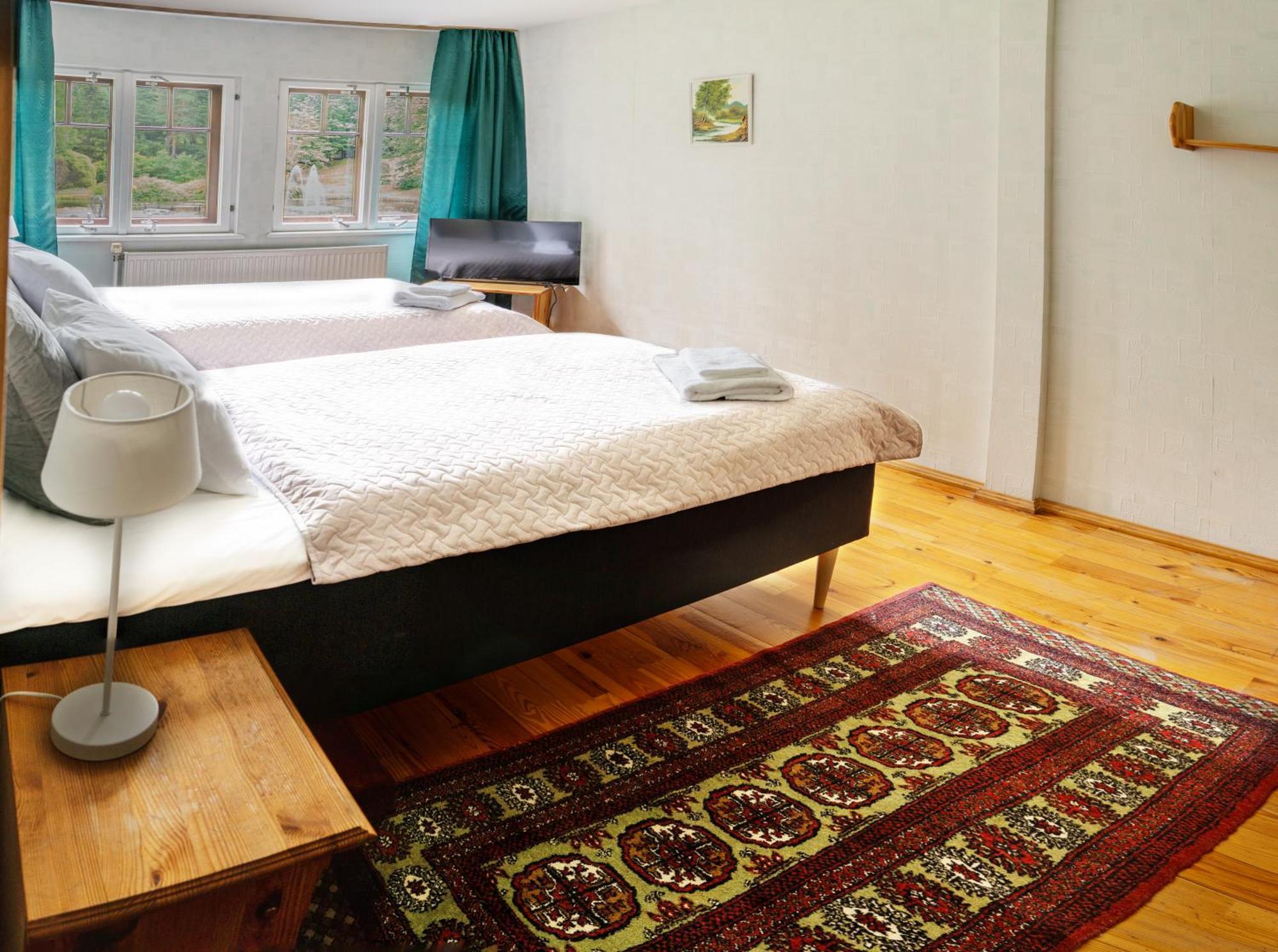 Park Hotel Bruzis สมิลเตเน ภายนอก รูปภาพ