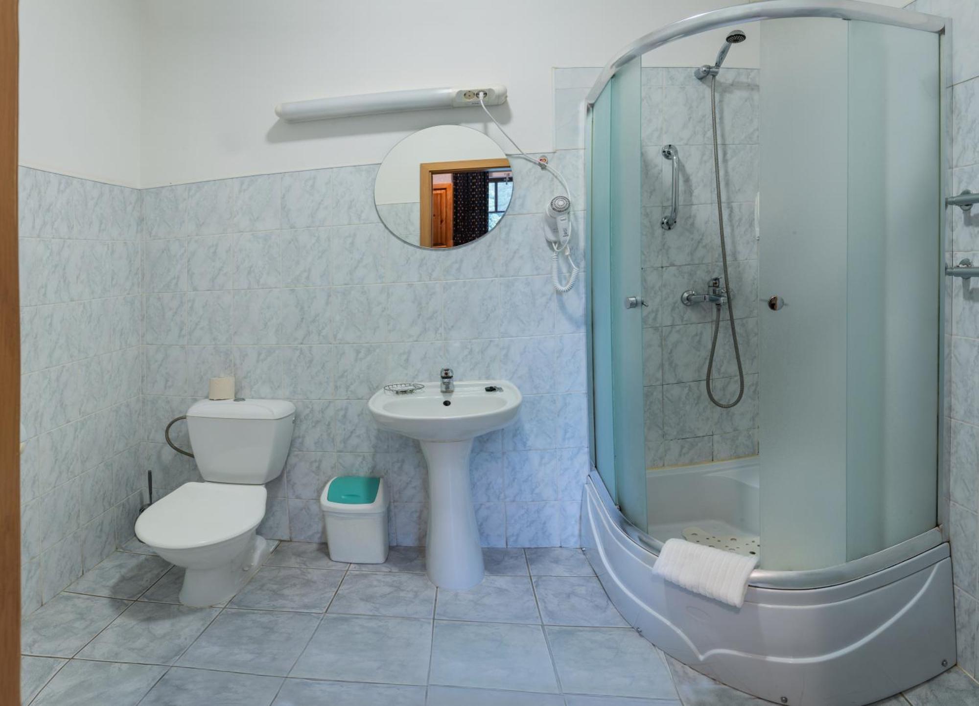 Park Hotel Bruzis สมิลเตเน ภายนอก รูปภาพ